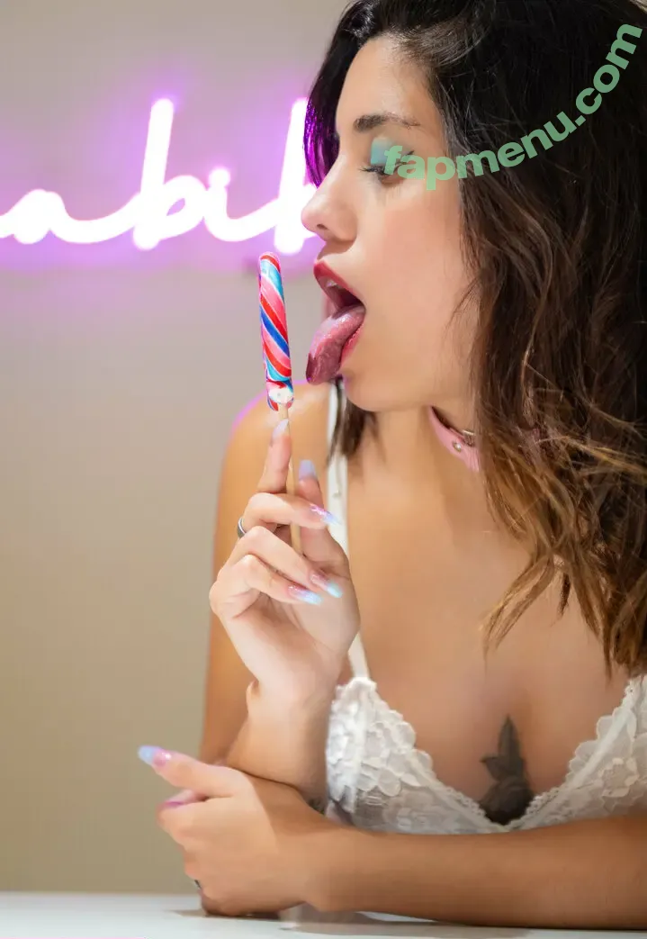 saralatinafree nude photo #0036 (saralatinalive)