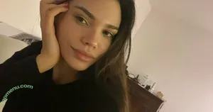 saralimaxo / saralimaaxo nude photo #0001