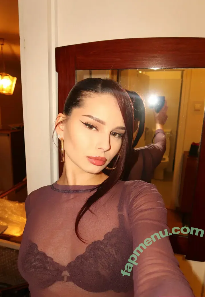 saramia nude photo #0029 (saramiamiaw)