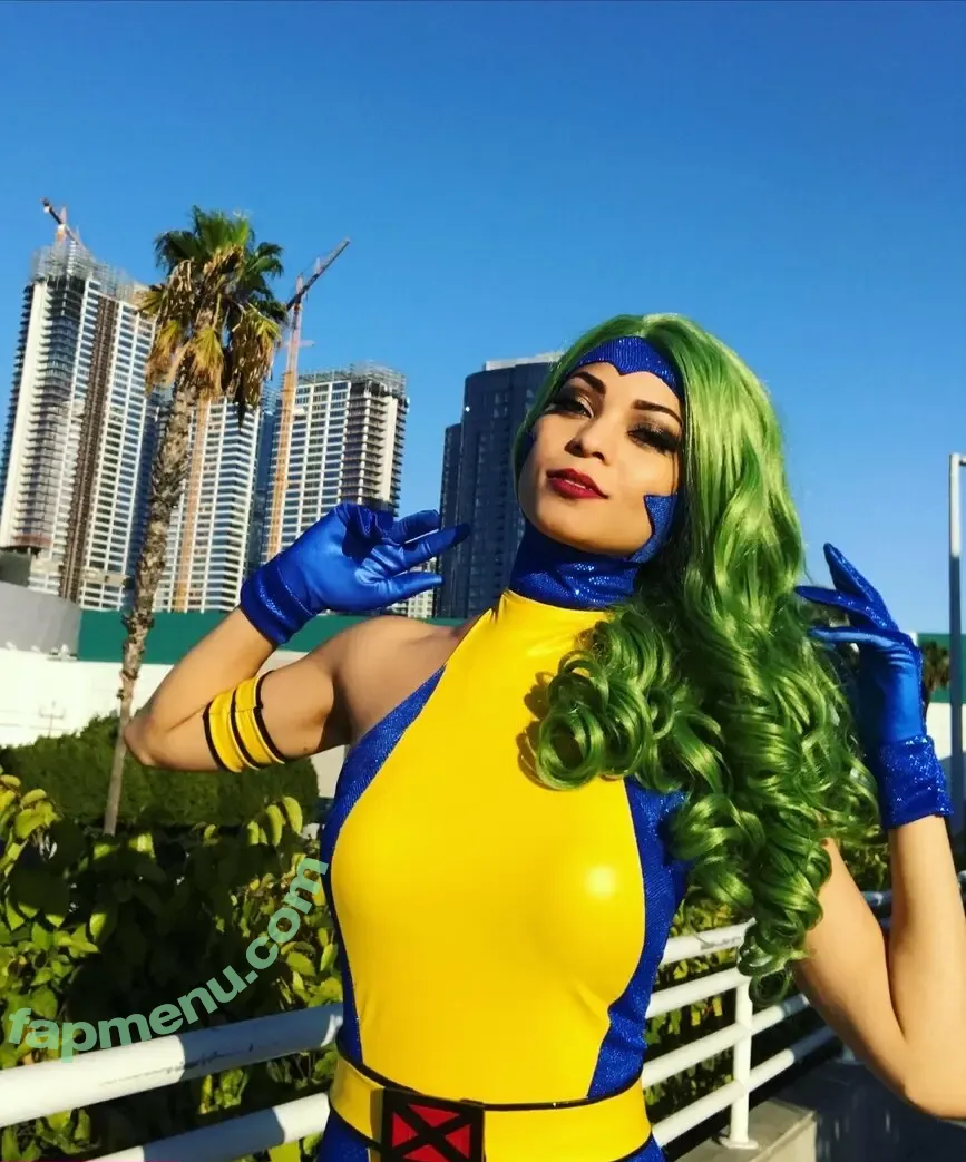 saramoni nude photo #0068 (saramonicosplay)