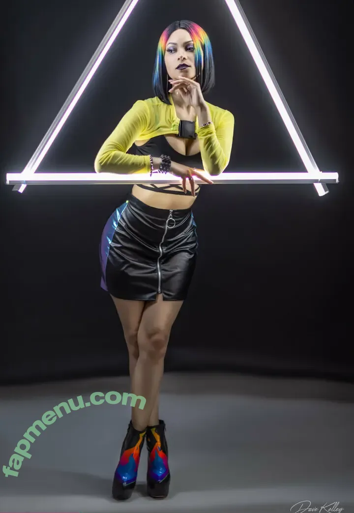 saramoni nude photo #0122 (saramonicosplay)