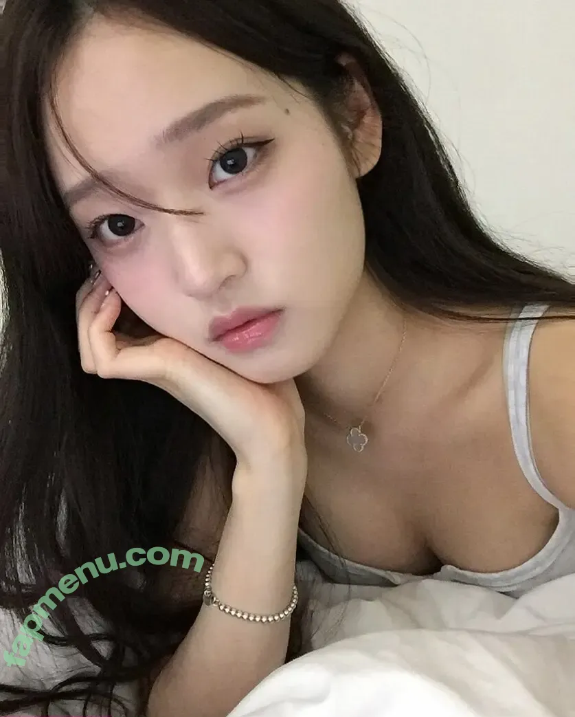 Saranghoe nude photo #0072 (Tracy Sohn)