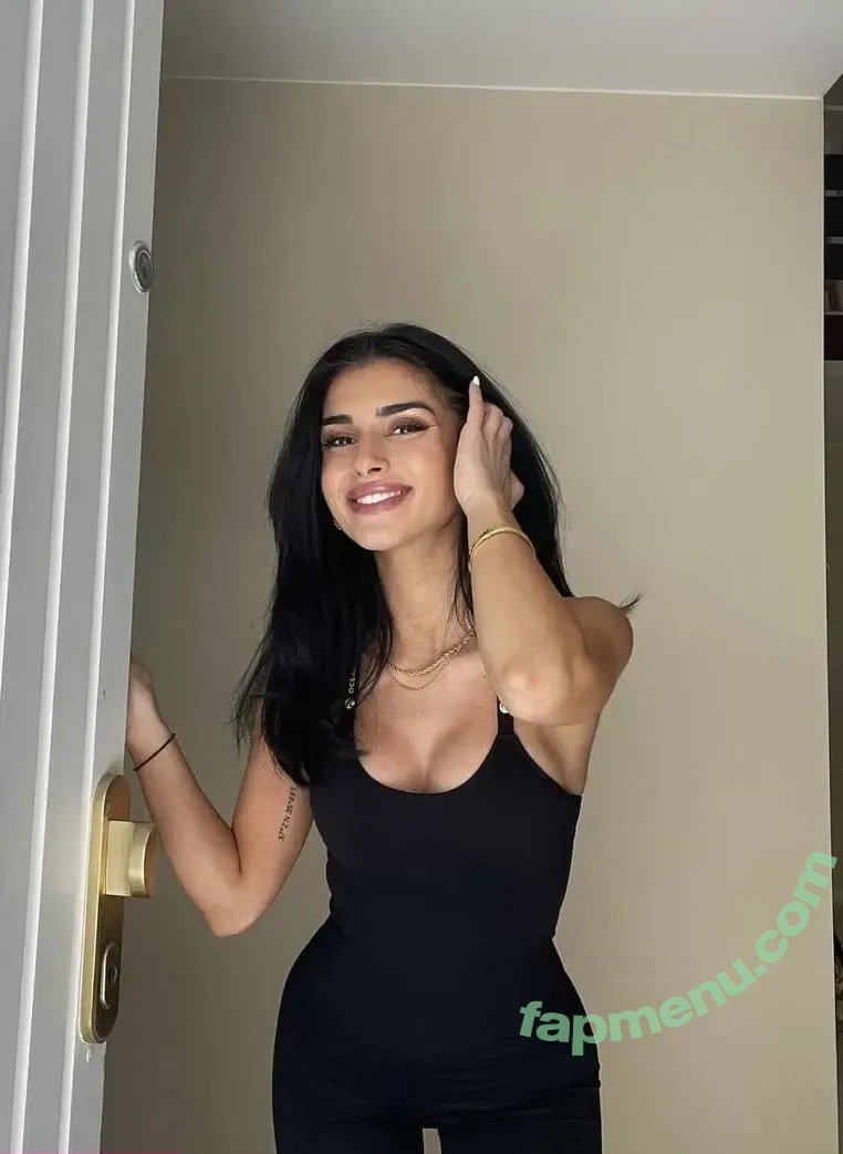 Sararslan nude photo #0008 (Sararslan)