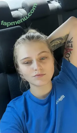 saras_wood / Sara Woods nude photo #0021