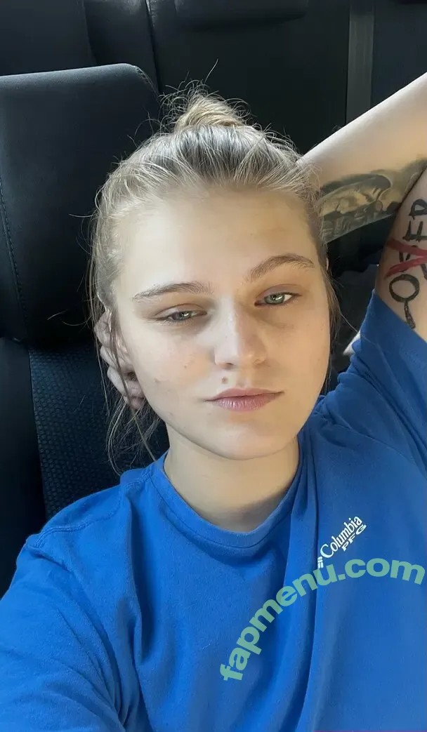 saras_wood nude photo #0020 (Sara Woods)