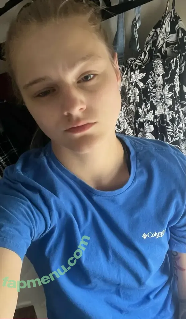 saras_wood nude photo #0030 (Sara Woods)