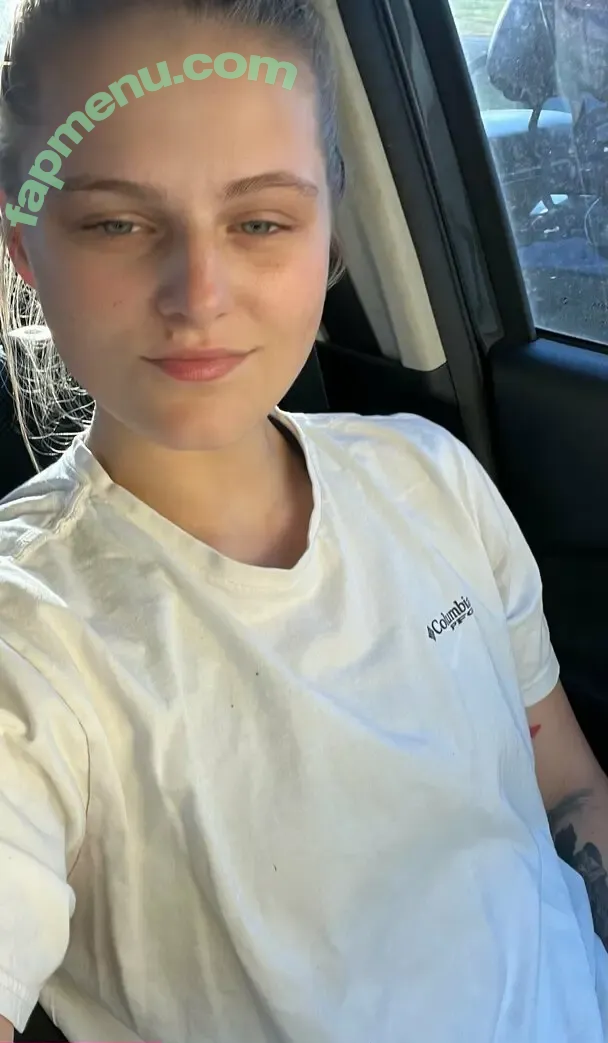 saras_wood nude photo #0047 (Sara Woods)