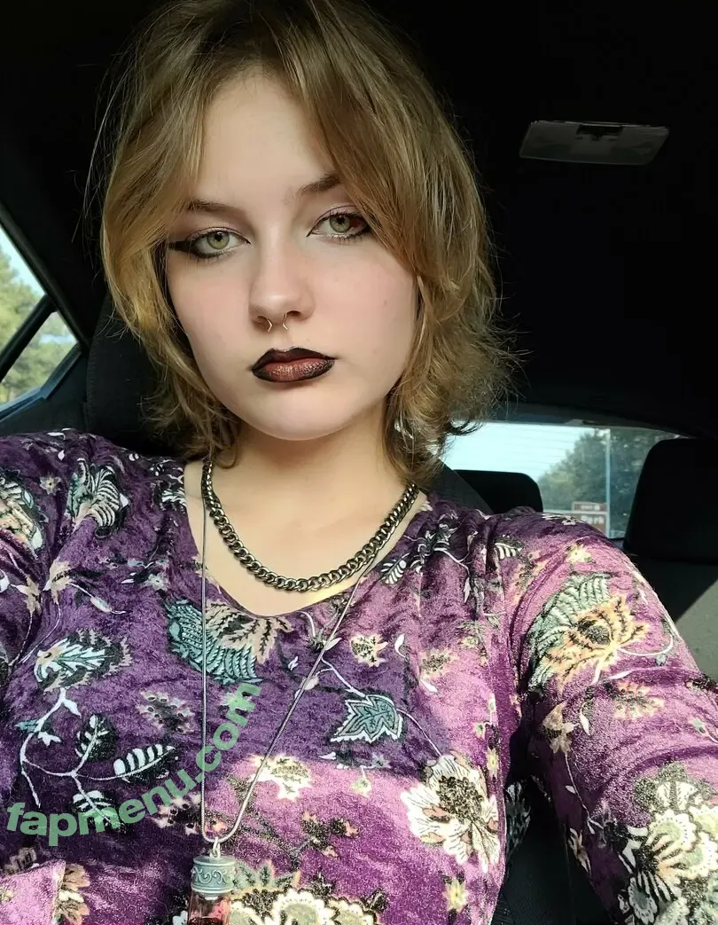 sarasinner69 nude photo #0010 (sarasinner69)