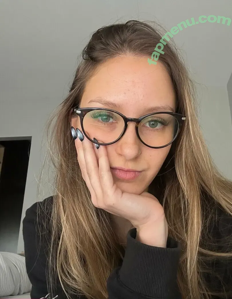 sarateen nude photo #0066 (iamsarasteen)