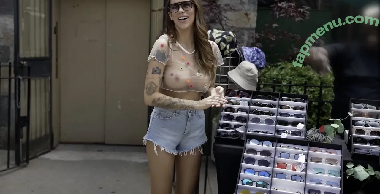 SaraWhite nude photo #0001 (SaraWhite)