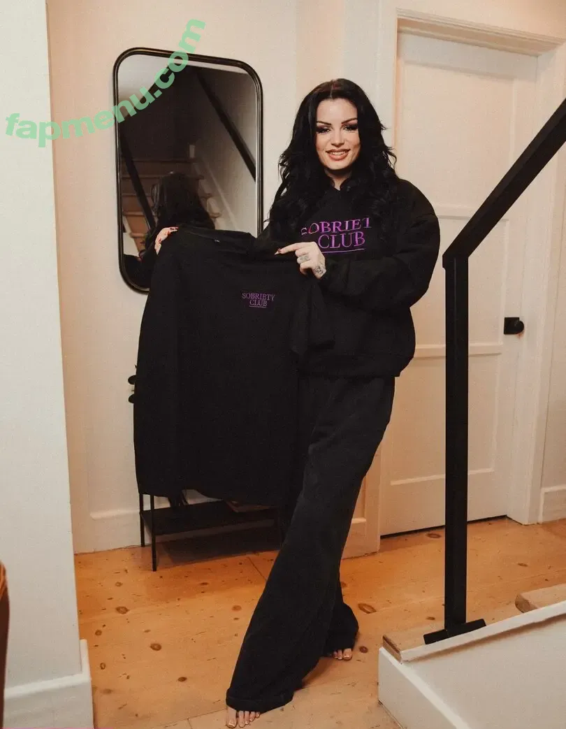 Saraya Bevis nude photo #0500 (realpaigewwe)