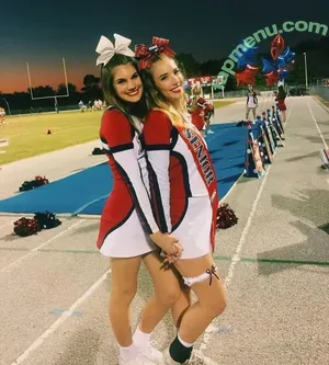 Sarina Hunt / alexandramhunt / sarinahunt / sarinahuntt nude photo #0081