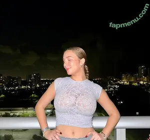 Sarina Hunt / alexandramhunt / sarinahunt / sarinahuntt nude photo #0089