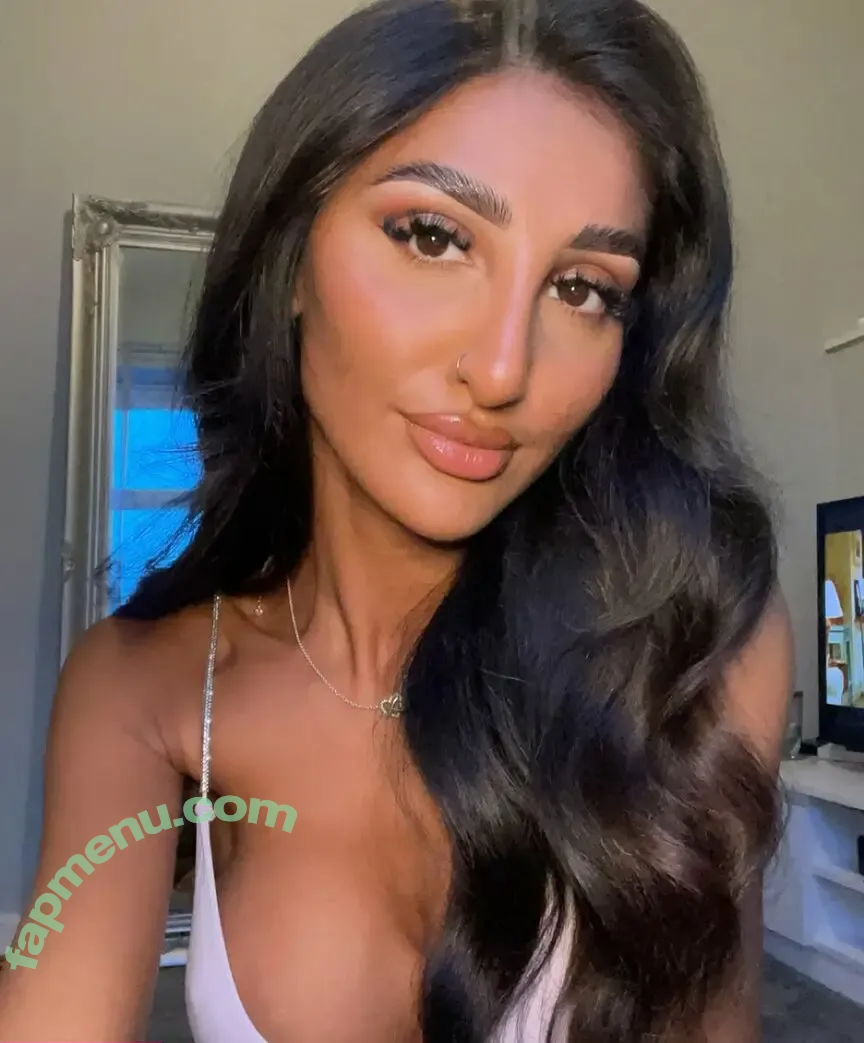 Sarina Jasmine nude photo #0010 (sarinajasmine / sarinajasminee)