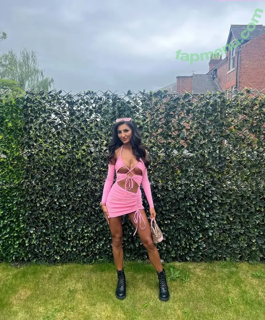 Sarina Jasmine nude photo #0025 (sarinajasmine / sarinajasminee)