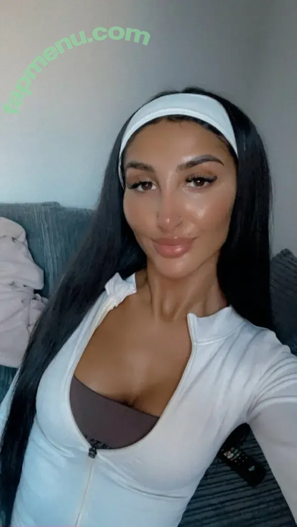 Sarina Jasmine nude photo #0068 (sarinajasmine / sarinajasminee)