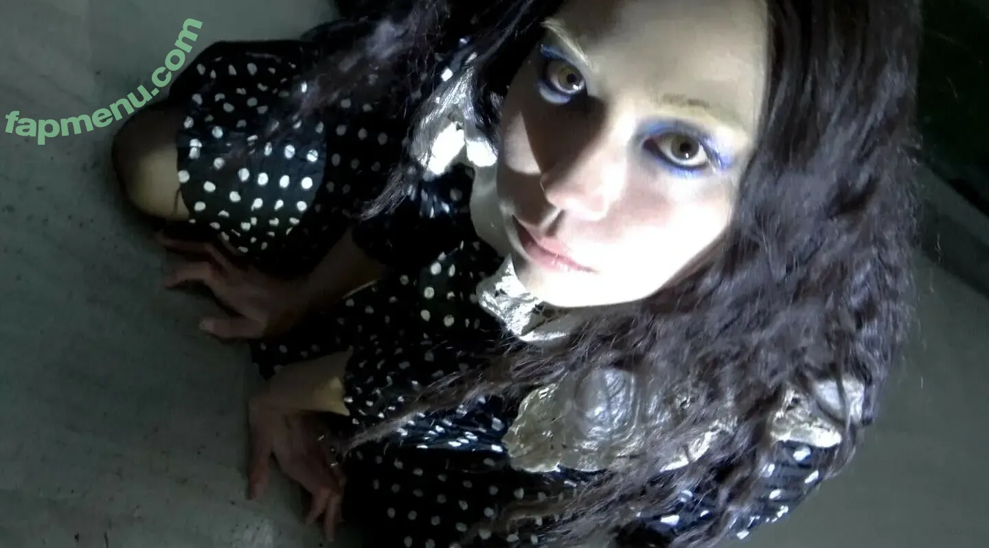 Sasami Ashworth nude photo #0070 (sasamiashworth / sweetandsavori)