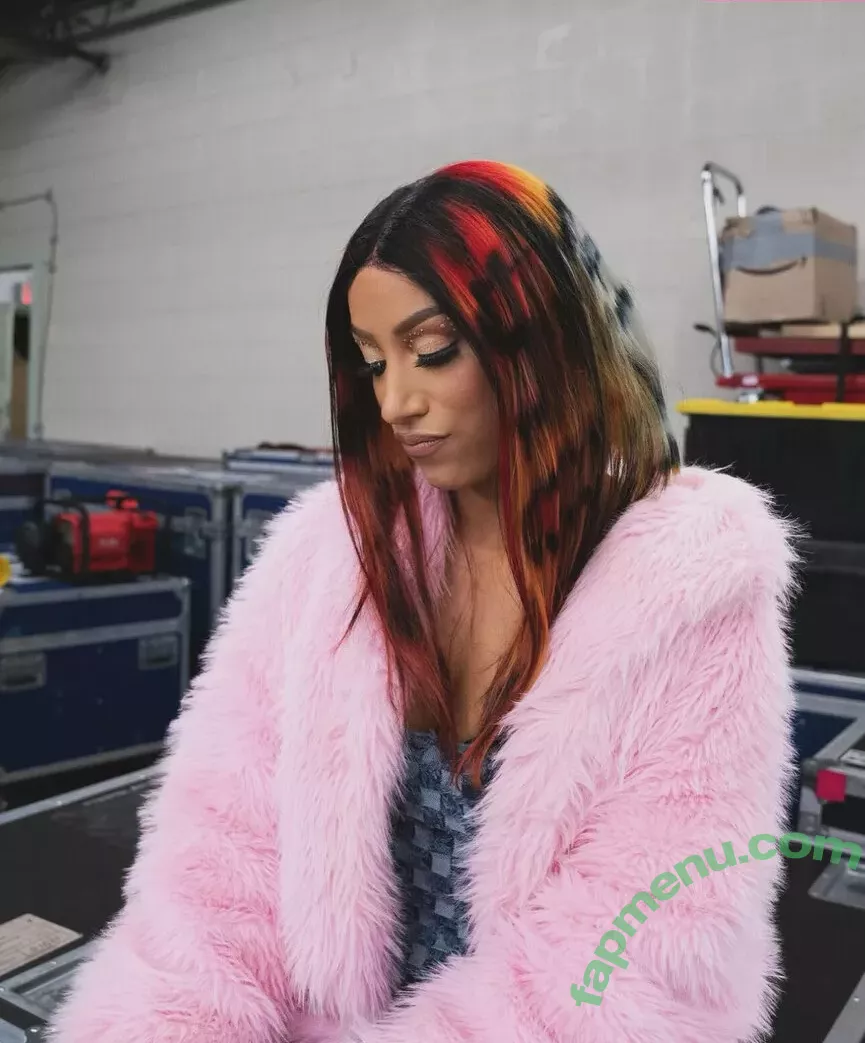 Sasha Banks nude photo #0225 (sashabankswwe / soxysasha)