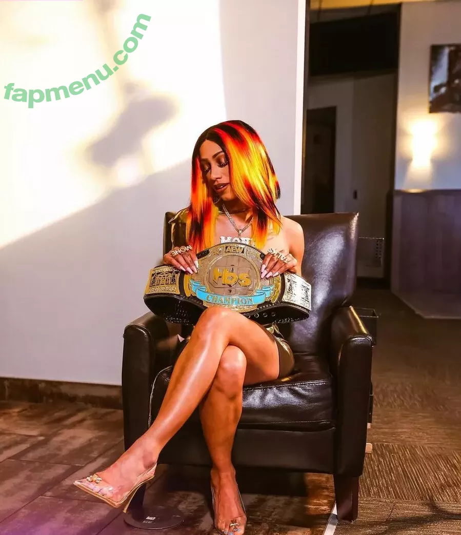 Sasha Banks nude photo #0579 (sashabankswwe / soxysasha)