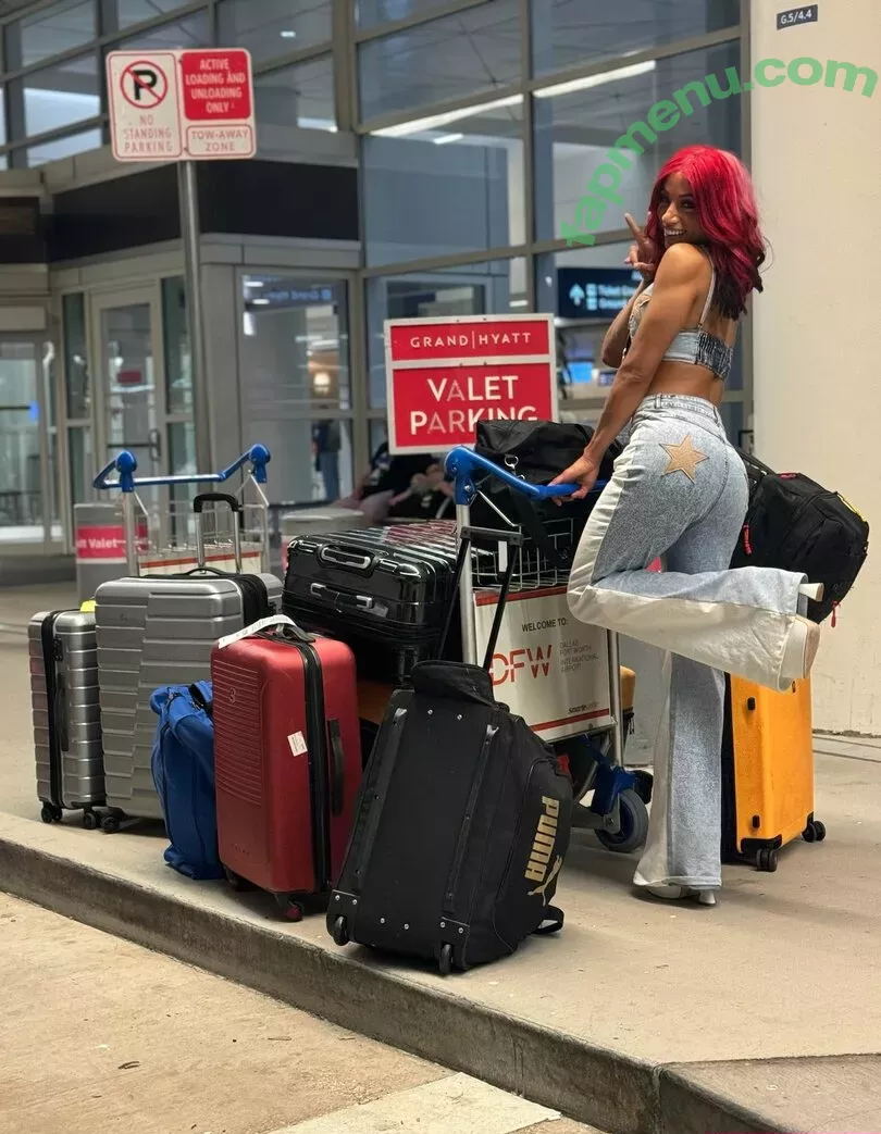 Sasha Banks nude photo #0744 (sashabankswwe / soxysasha)