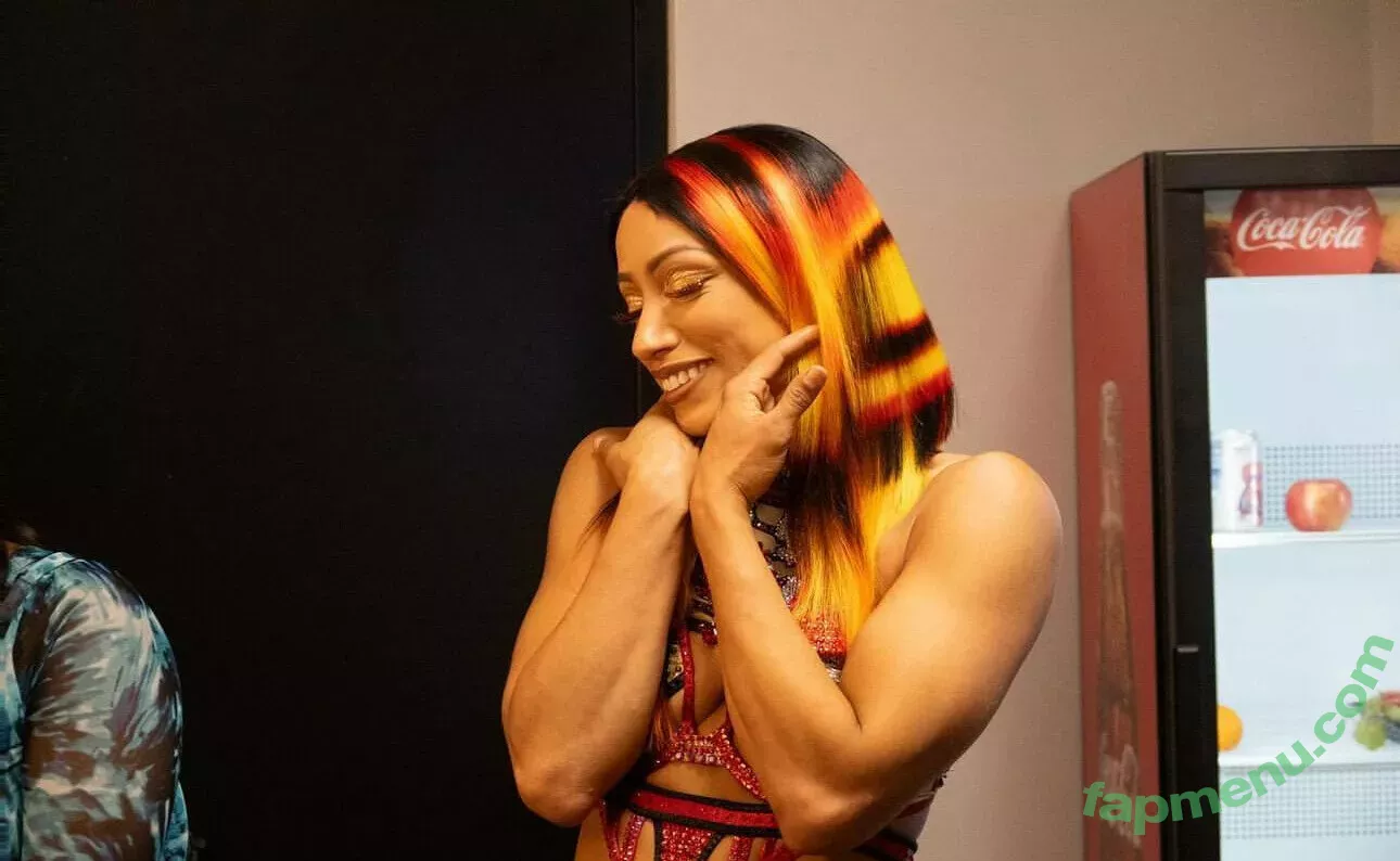 Sasha Banks nude photo #0787 (sashabankswwe / soxysasha)