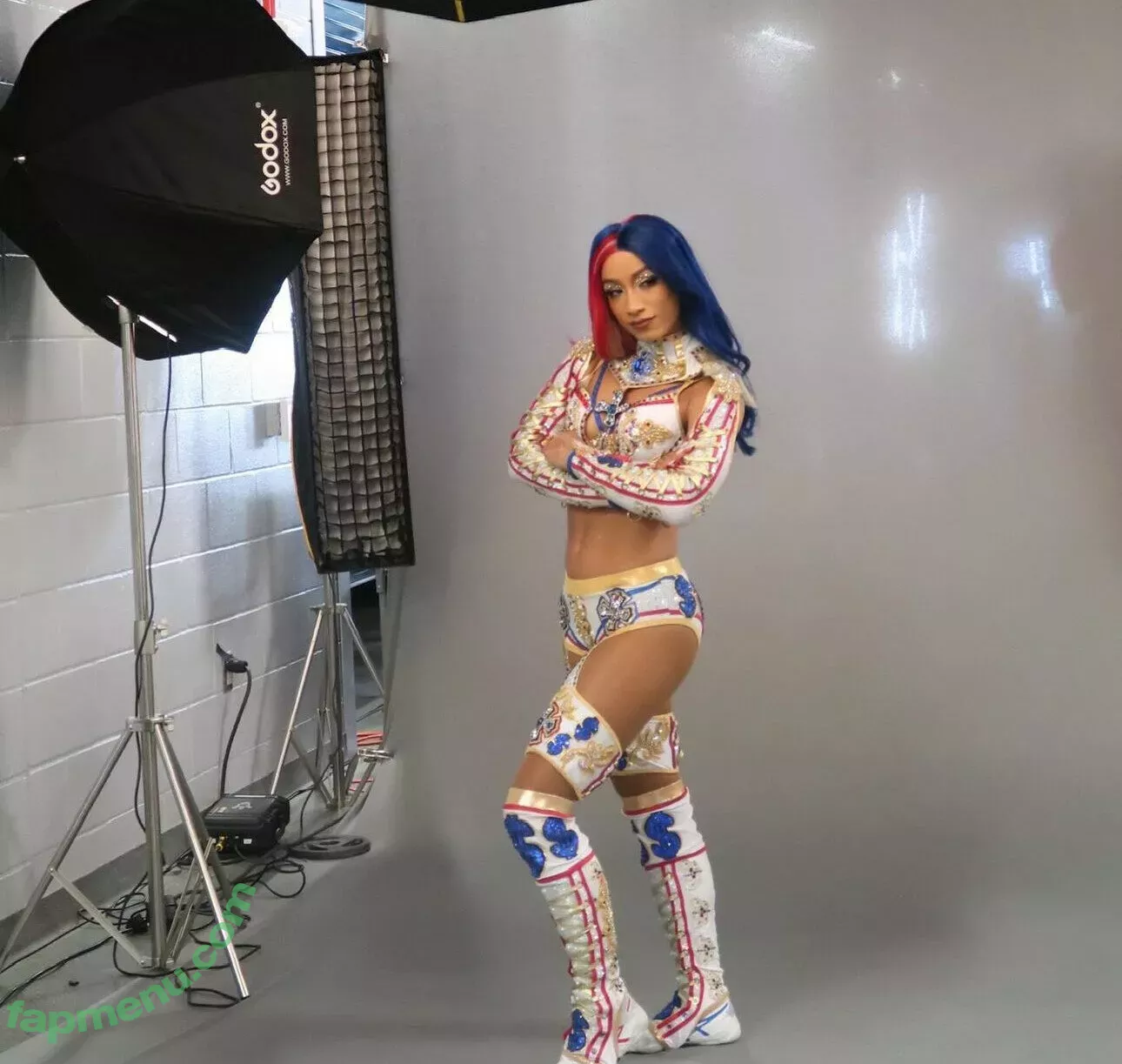 Sasha Banks nude photo #1037 (sashabankswwe / soxysasha)