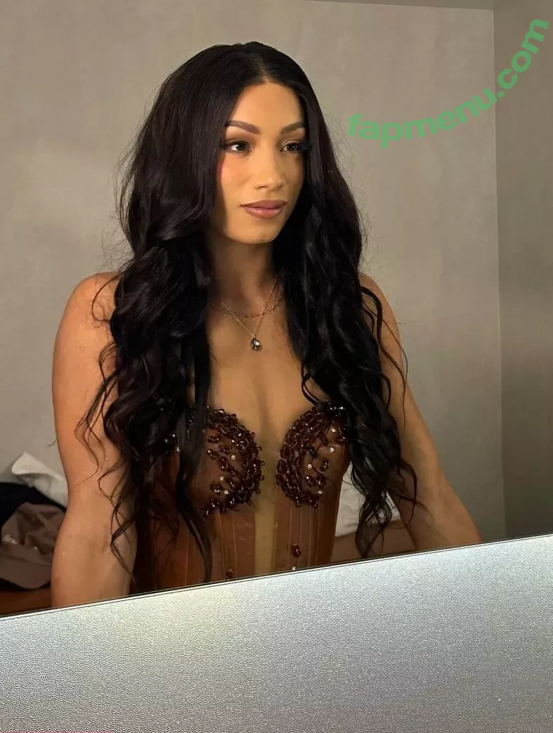 Sasha Banks nude photo #1392 (sashabankswwe / soxysasha)