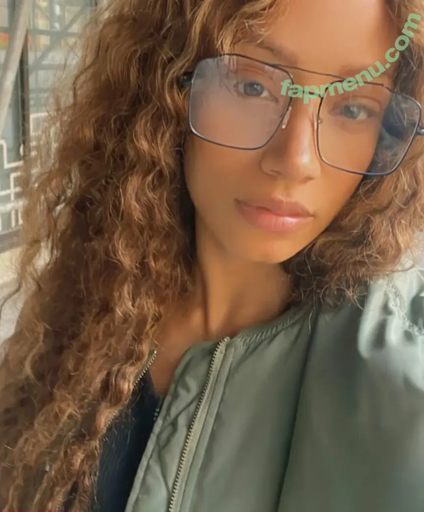 Sasha Banks nude photo #1476 (sashabankswwe / soxysasha)