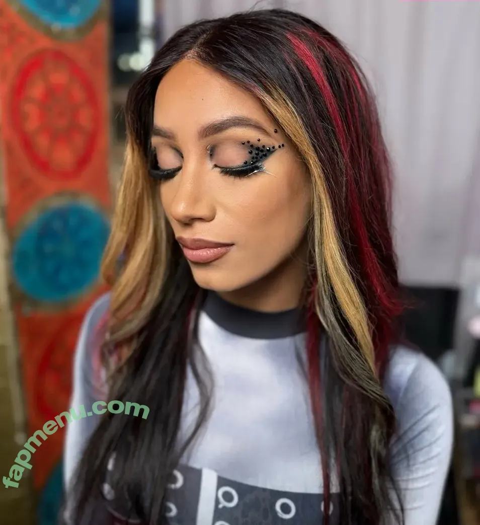 Sasha Banks nude photo #1847 (sashabankswwe / soxysasha)