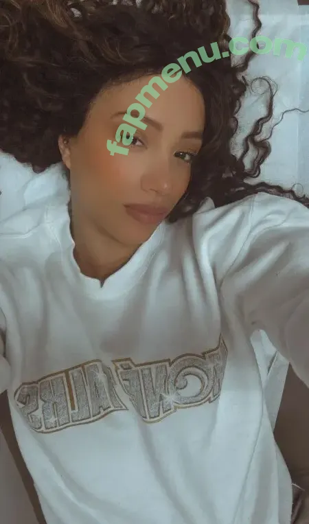 Sasha Banks nude photo #1853 (sashabankswwe / soxysasha)