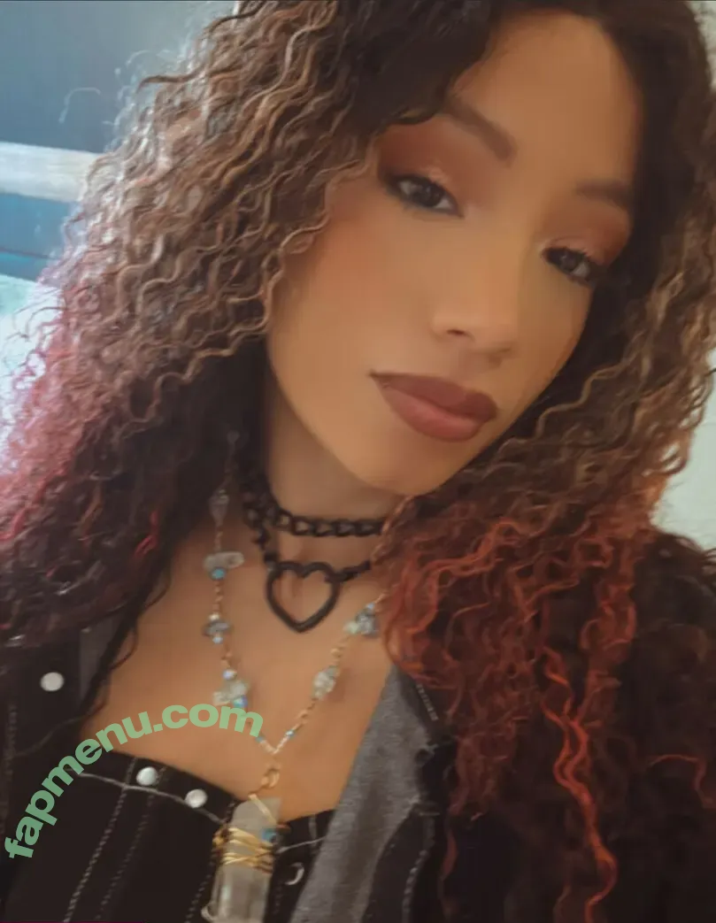 Sasha Banks nude photo #1872 (sashabankswwe / soxysasha)
