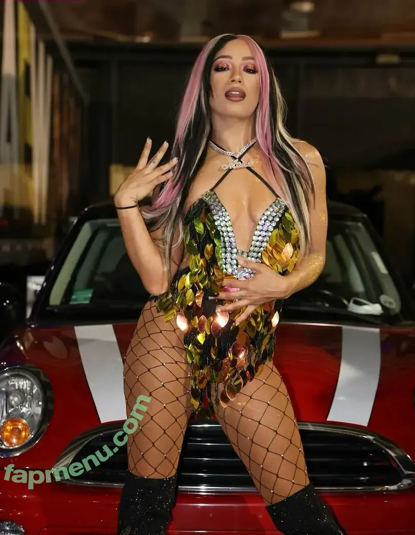 Sasha Banks nude photo #1896 (sashabankswwe / soxysasha)