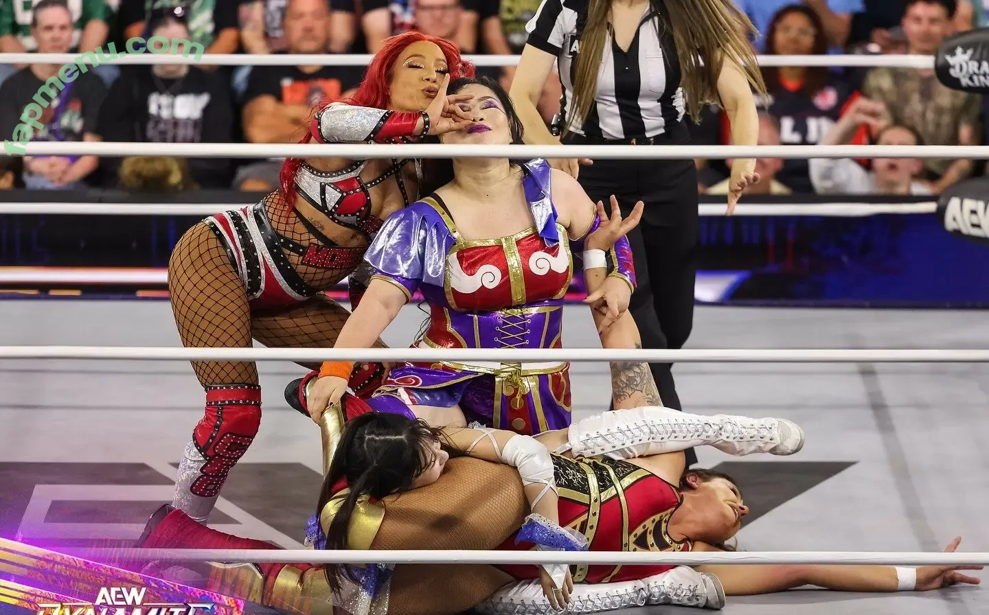 Sasha Banks nude photo #1936 (sashabankswwe / soxysasha)