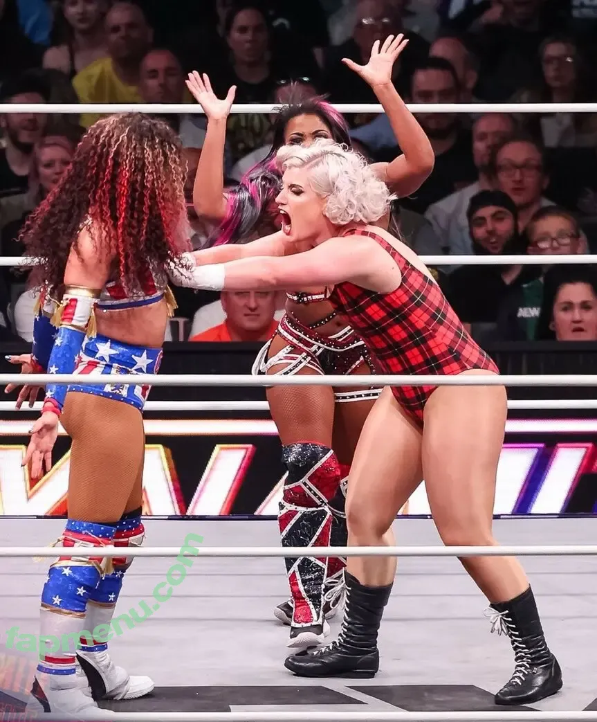 Sasha Banks nude photo #1952 (sashabankswwe / soxysasha)