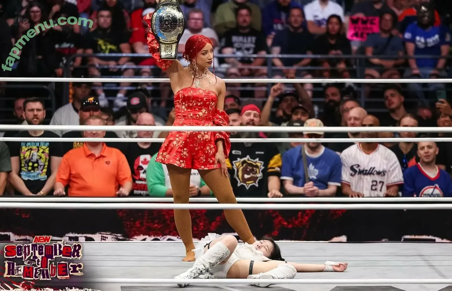 Sasha Banks nude photo #1985 (sashabankswwe / soxysasha)