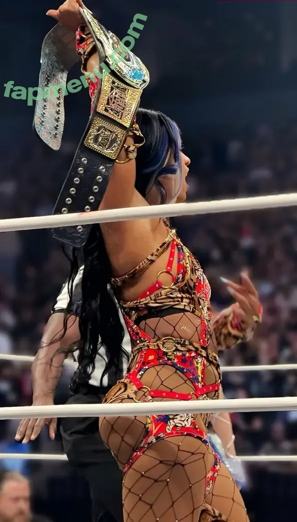 Sasha Banks nude photo #1998 (sashabankswwe / soxysasha)