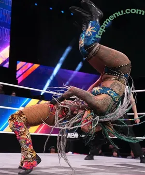 Sasha Banks / sashabankswwe / soxysasha nude photo #2072