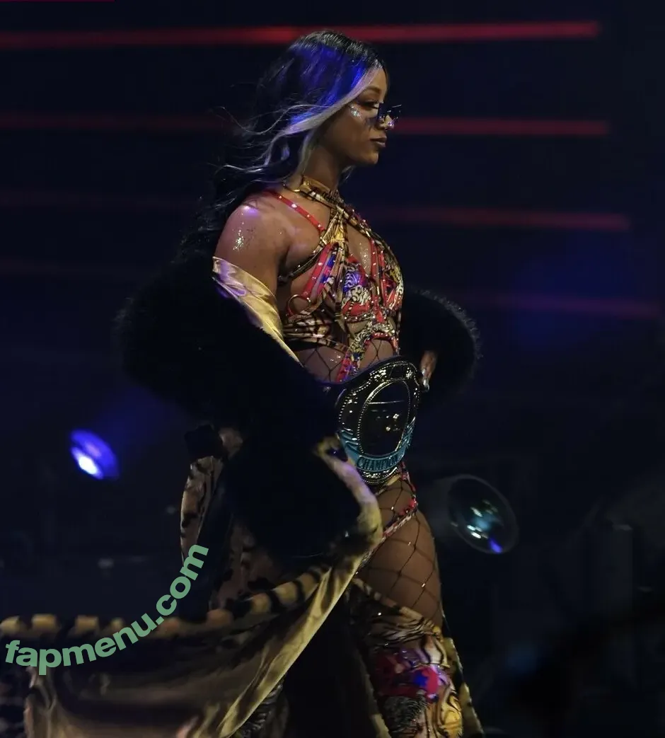Sasha Banks nude photo #2044 (sashabankswwe / soxysasha)