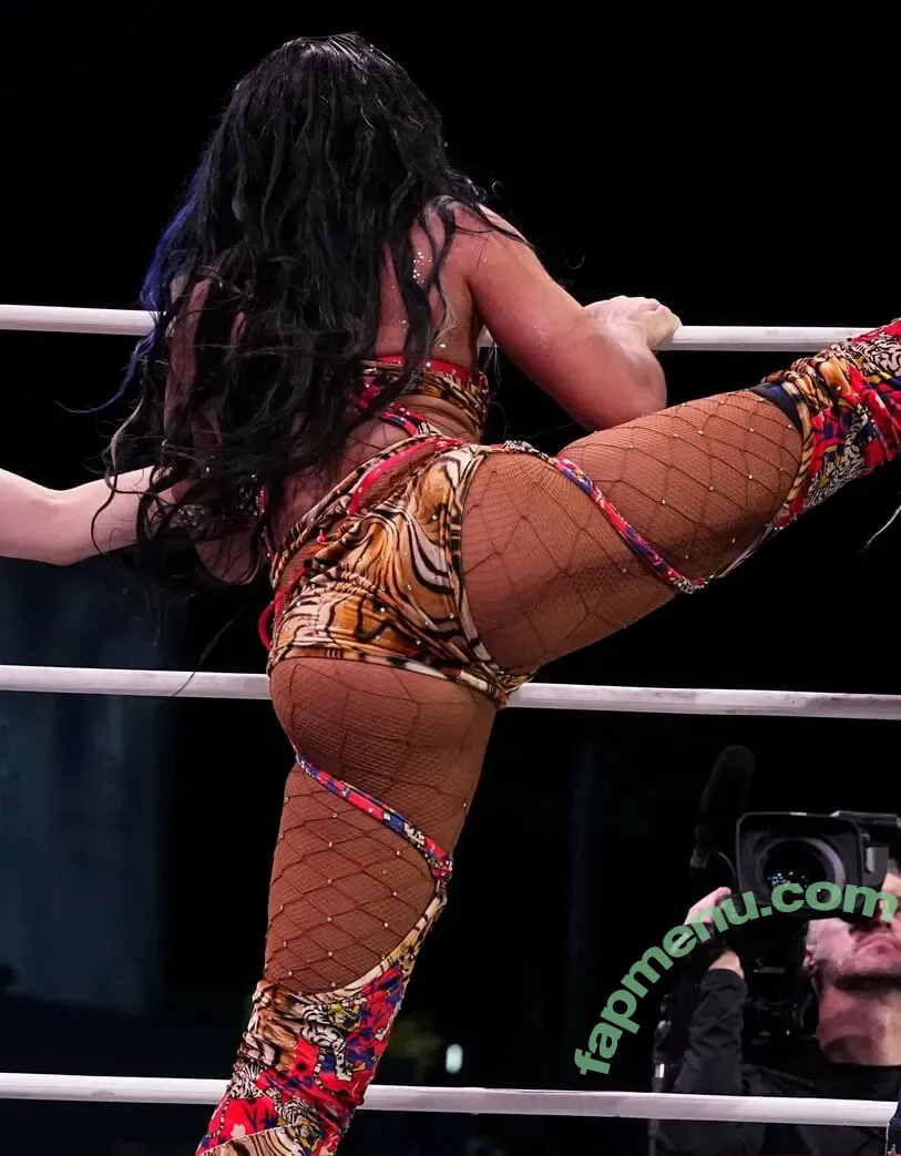 Sasha Banks nude photo #2059 (sashabankswwe / soxysasha)
