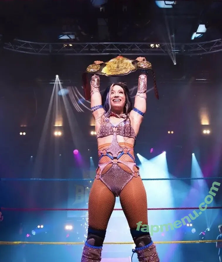 Sasha Banks nude photo #2074 (sashabankswwe / soxysasha)