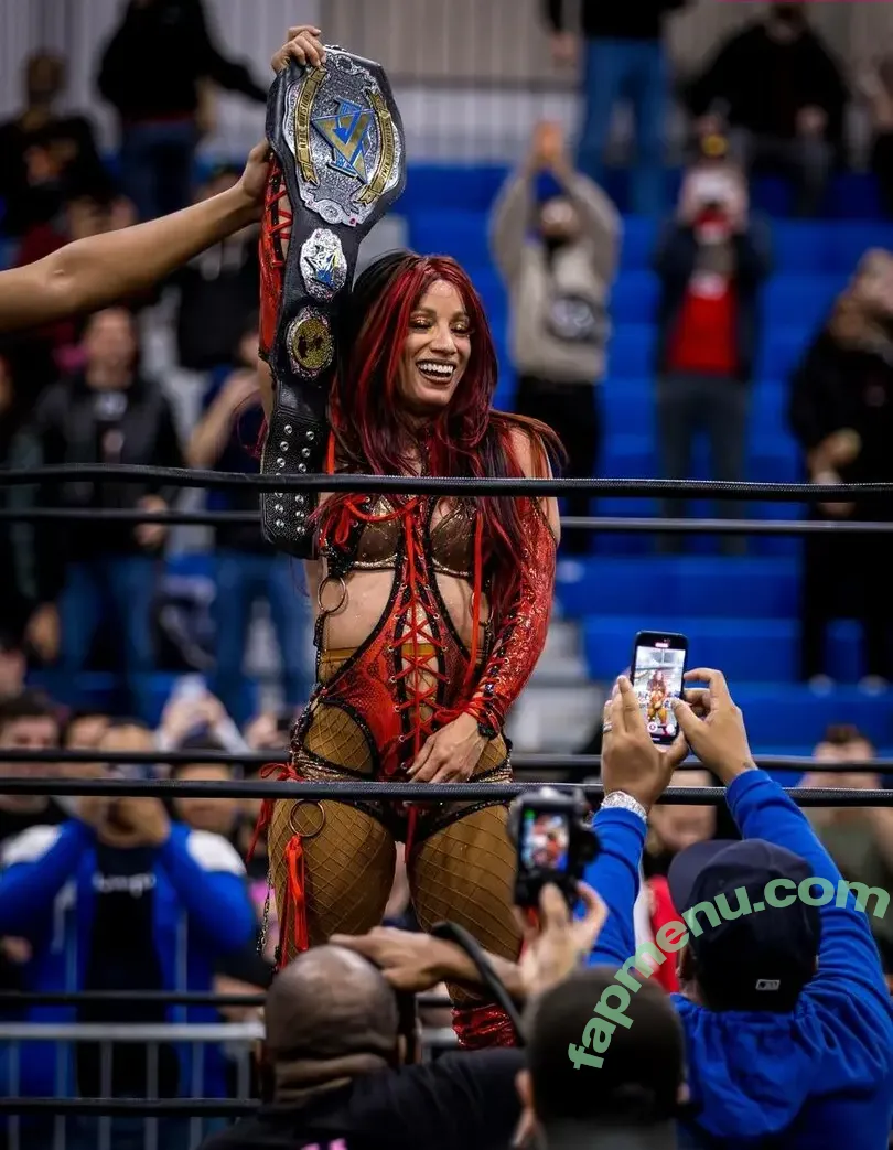 Sasha Banks nude photo #2395 (sashabankswwe / soxysasha)