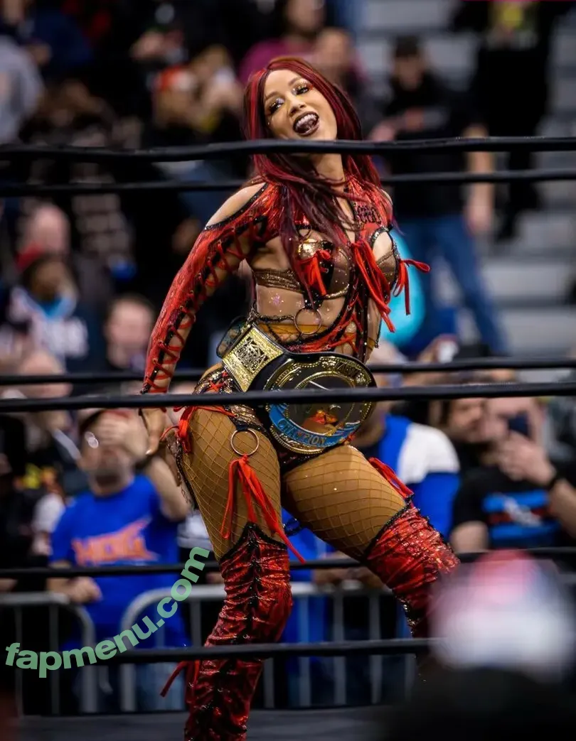 Sasha Banks nude photo #2397 (sashabankswwe / soxysasha)