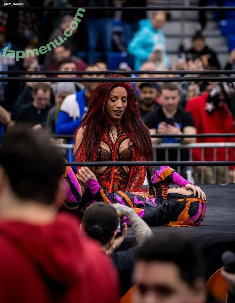 Sasha Banks nude photo #2403 (sashabankswwe / soxysasha)
