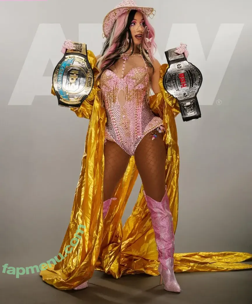 Sasha Banks nude photo #2429 (sashabankswwe / soxysasha)