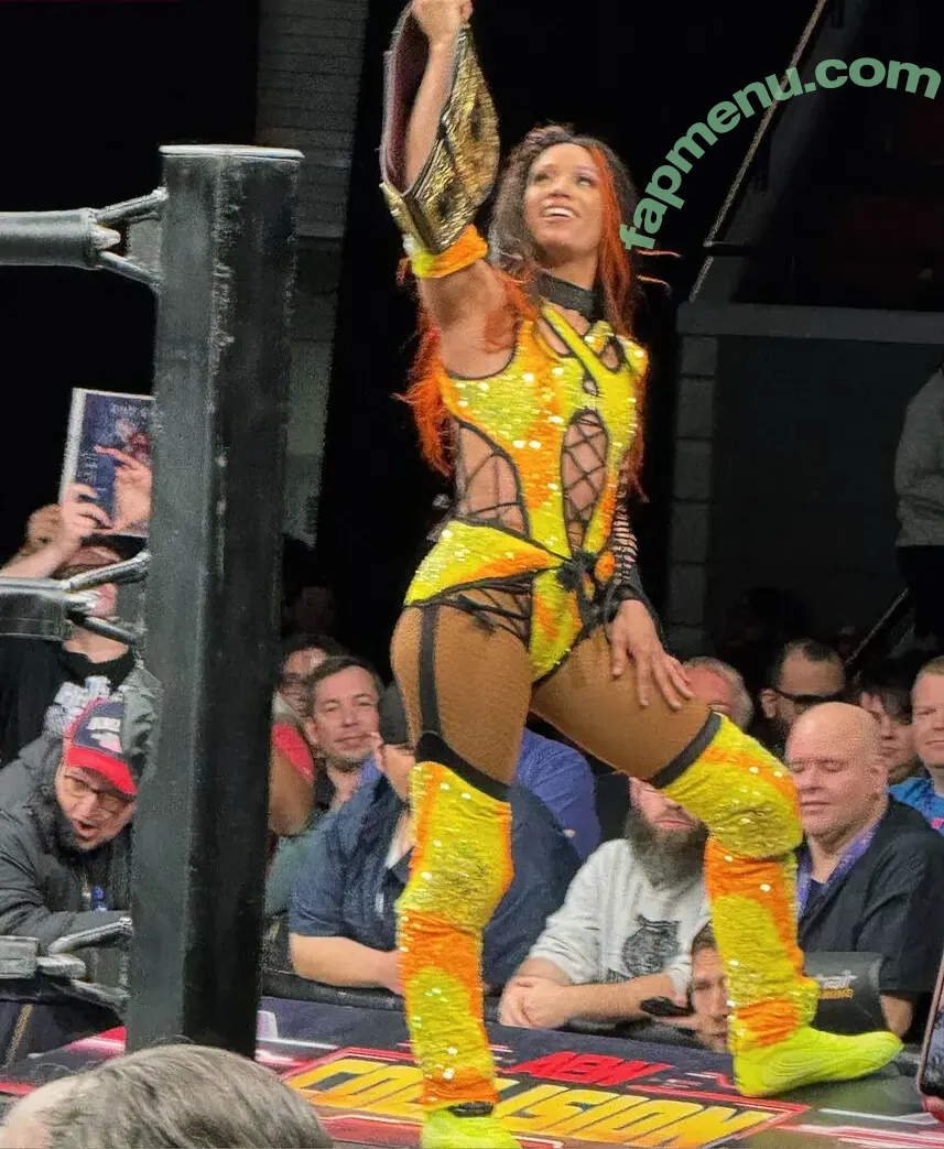 Sasha Banks nude photo #2430 (sashabankswwe / soxysasha)