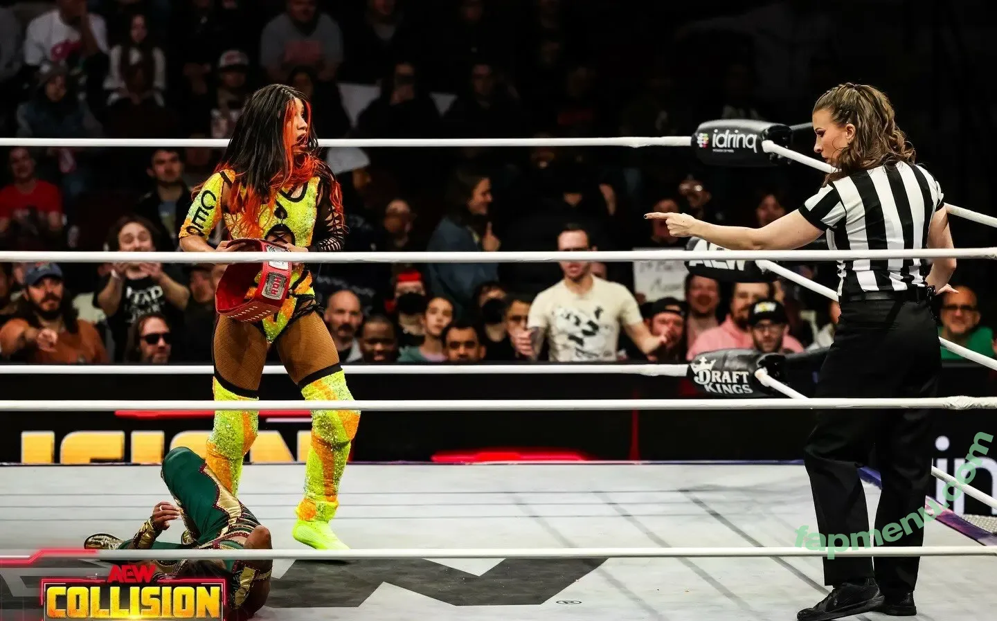 Sasha Banks nude photo #2433 (sashabankswwe / soxysasha)