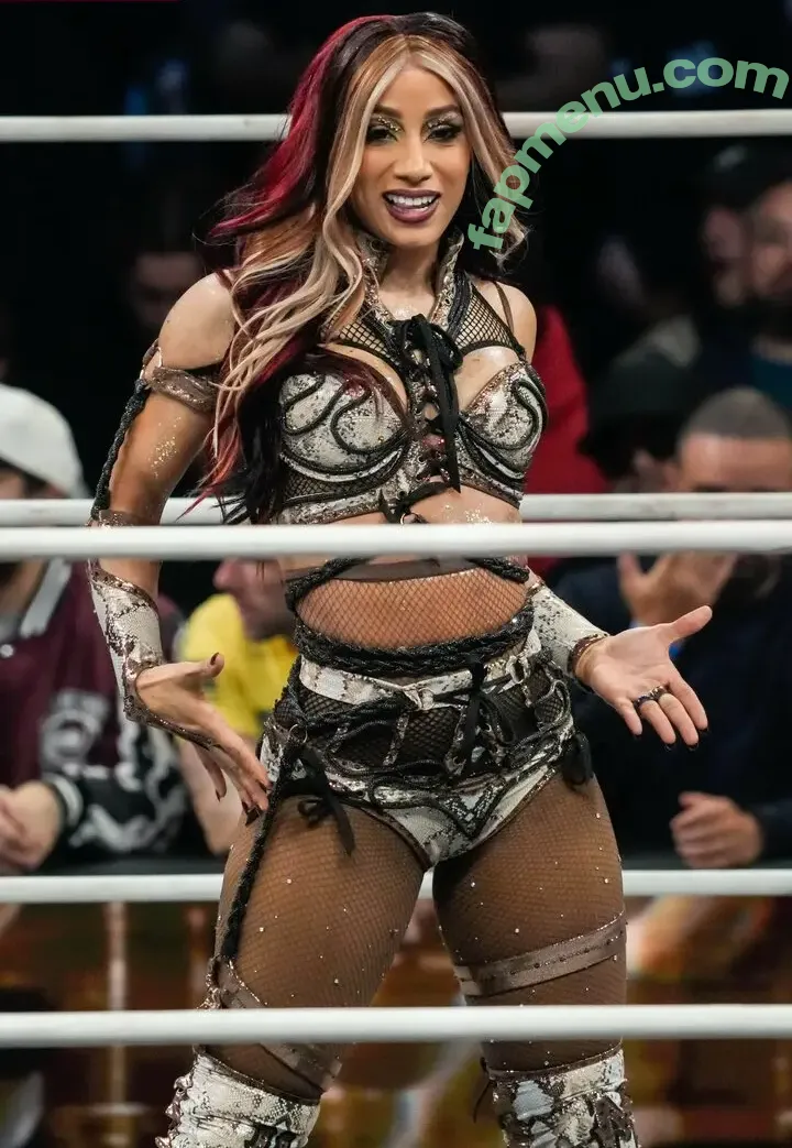 Sasha Banks nude photo #2440 (sashabankswwe / soxysasha)