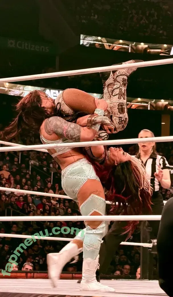 Sasha Banks nude photo #2448 (sashabankswwe / soxysasha)