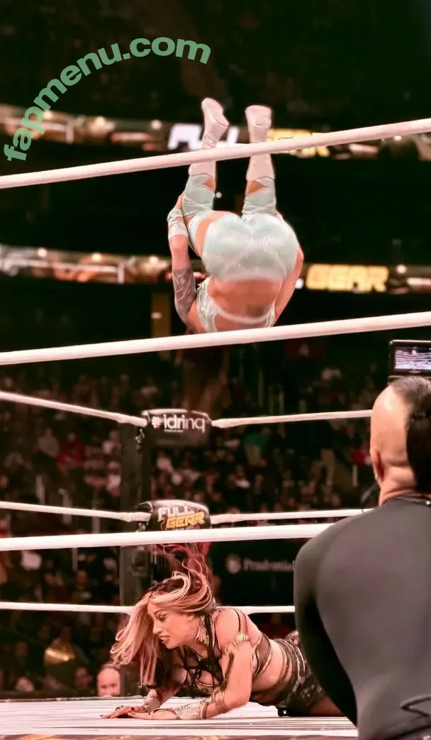 Sasha Banks nude photo #2452 (sashabankswwe / soxysasha)