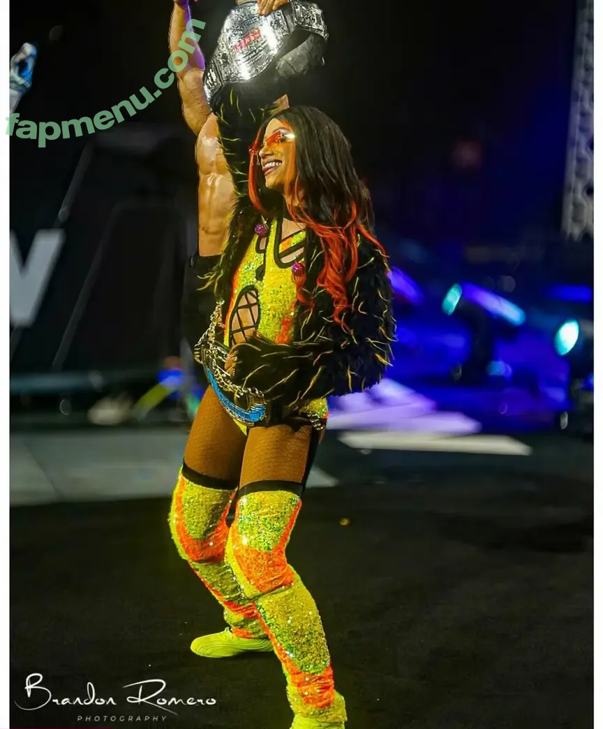Sasha Banks nude photo #2462 (sashabankswwe / soxysasha)